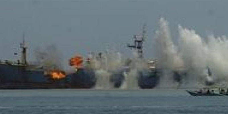 انفجار سفينة تركية محملة بالقمح قبالة سواحل اليمن
